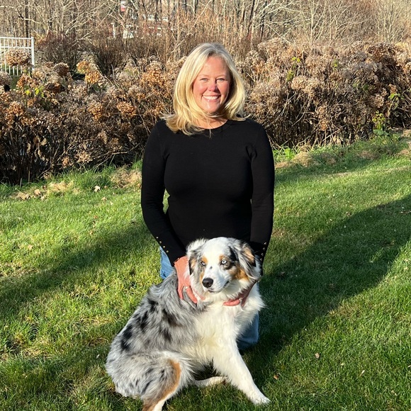 Meet your Posher, Suzanne - Picture 1 of 1